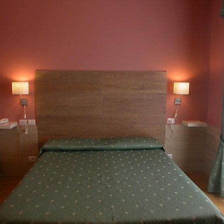 Hotel Il Roscio Attigliano Habitación foto
